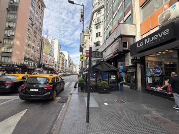 Oficina en Semipiso - Zona Obelisco- Apto Vivienda