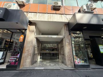 Oficina en Semipiso - Zona Obelisco- Apto Vivienda