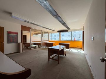 Oficina en Semipiso - Zona Obelisco- Apto Vivienda