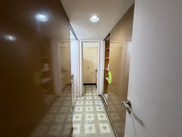 Oficina en Semipiso - Zona Obelisco- Apto Vivienda