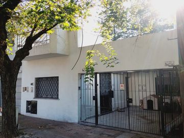 VENTA 2 CASAS INDEPENDIENTES MISMO LOTE V.A. SI.