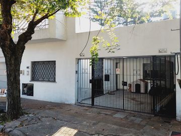 VENTA 2 CASAS INDEPENDIENTES MISMO LOTE V.A. SI.
