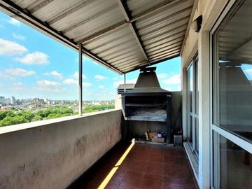 VENTA DPTO DUPLEX DE CATEGORIA 4 AMB EN FLORES