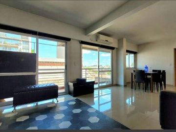 VENTA DPTO DUPLEX DE CATEGORIA 4 AMB EN FLORES