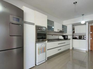 VENTA DPTO DUPLEX DE CATEGORIA 4 AMB EN FLORES