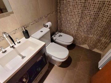 VENTA DPTO DUPLEX DE CATEGORIA 4 AMB EN FLORES