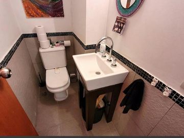 VENTA DPTO DUPLEX DE CATEGORIA 4 AMB EN FLORES