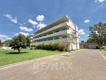 VENTA DPTO 2 amb 1er PISO SARAVI VILLAGE PILAR