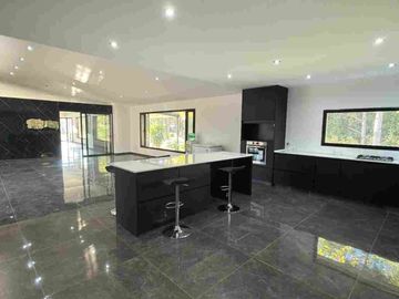 VENTA CASA 7 AMBIENTES LAS LOMADAS DE CARDALES