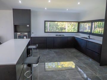 ALQUILER CASA 7 AMBIENTES LAS LOMADAS DE CARDALES