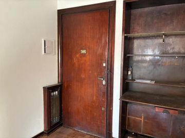 Venta de dpto 3 amb con dependencia  piso alto