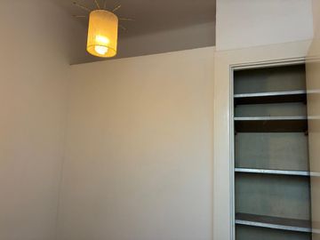 Venta de dpto 3 amb con dependencia  piso alto
