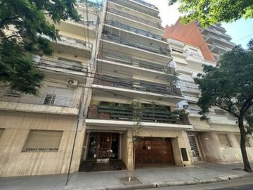 DEPTO 5 AMBIENTES EN VENTA EN FLORES BALCÓN FRENTE