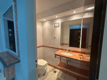 DEPTO 5 AMBIENTES EN VENTA EN FLORES BALCÓN FRENTE