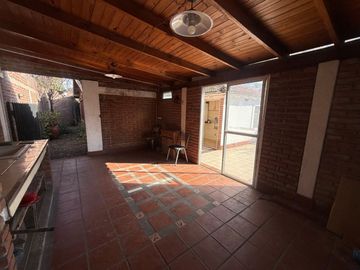 VENTA CASA 4 AMB CIUDAD EVITA PILETA APT CREDITO