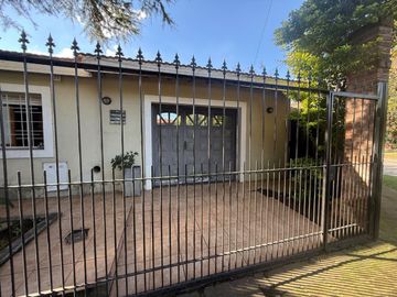 VENTA CASA 4 AMB CIUDAD EVITA PILETA APT CREDITO