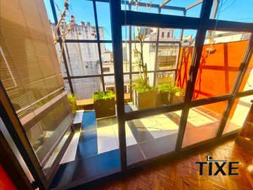 Oportunidad. Tribunales. Piso de Oficinas. 98 m2. Luz y Sol.