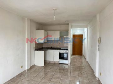 MONOAMBIENTE CON COCHERA EN ALQUILER