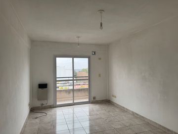 MONOAMBIENTE CON COCHERA EN ALQUILER
