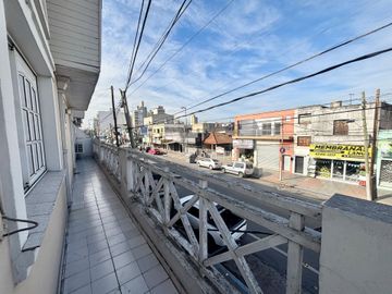 VENTA DEPTO 2 AMB + ESPACIO EXTRA Y BALCON LANUS O