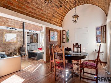 VENTA CASA 4 AMB + ESCRITORIO-PILETA-APTO CREDITO