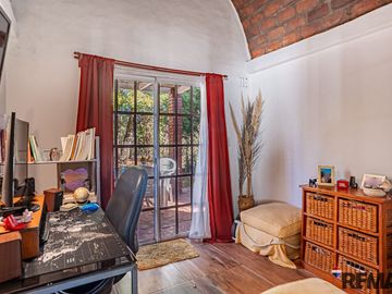 VENTA CASA 4 AMB + ESCRITORIO-PILETA-APTO CREDITO