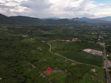 Terreno con vista  panorámica a Laguna de Chapala ideal p/ desarrollo exitoso!