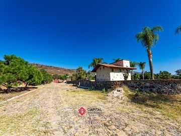 Terreno en Venta con Bodega para usos múltiples Zapotlan del Rey