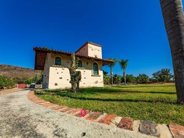 Terreno en Venta con Bodega para usos múltiples Zapotlan del Rey