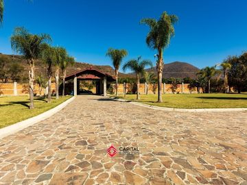 Terreno en Venta con Bodega para usos múltiples Zapotlan del Rey