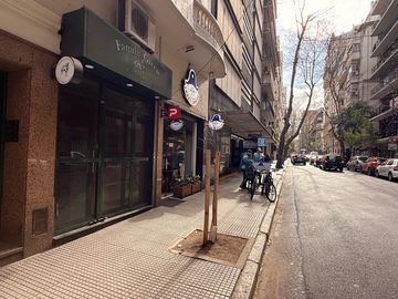 Alquiler Local en Recoleta - Impecable!
