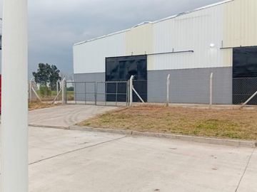 Galpón en Venta y/o Alquiler, 1200m2, en Parque Industrial Cardales - PBA Norte
