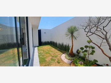 Casa en Venta en Lomas de Angelópolis II, San Andrés Cholula, Puebla