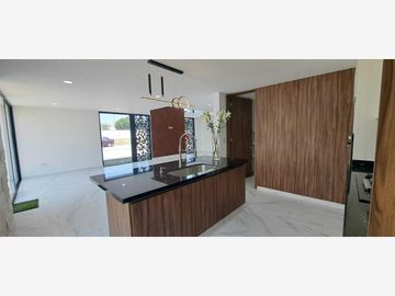 Casa en Venta en Lomas de Angelópolis II, San Andrés Cholula, Puebla