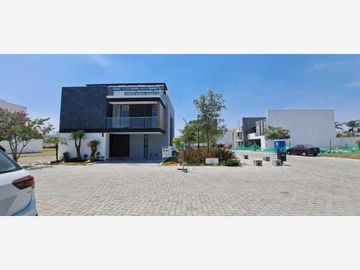 Casa en Venta en Lomas de Angelópolis II, San Andrés Cholula, Puebla