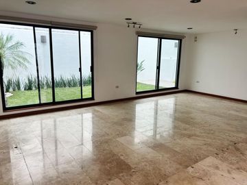 Casa en Venta en Lomas de Angelópolis, San Andrés Cholula, Puebla