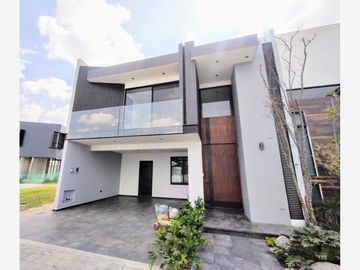 Casa en Venta en Lomas de Angelópolis, San Andrés Cholula, Puebla