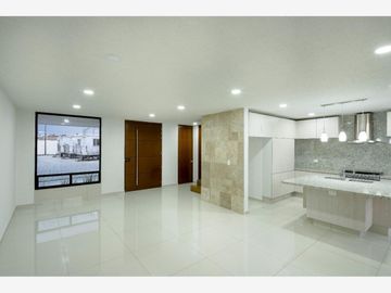 Casa en Venta en Lomas de Angelópolis, San Andrés Cholula, Puebla