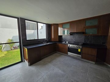 Casa en Venta en Lomas de Angelópolis II, San Andrés Cholula, Puebla