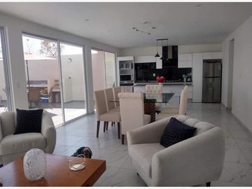 Casa en Venta en Lomas de Angelópolis, San Andrés Cholula, Puebla