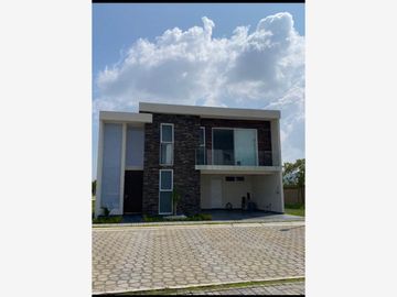Casa en Venta en Lomas de Angelópolis, San Andrés Cholula, Puebla