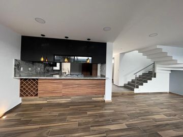 Casa en Venta en Lomas de Angelópolis II, San Andrés Cholula, Puebla