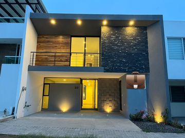 Casa en Venta en Lomas de Angelópolis II, San Andrés Cholula, Puebla