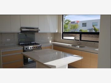 Casa en Venta en Lomas de Angelópolis, San Andrés Cholula, Puebla