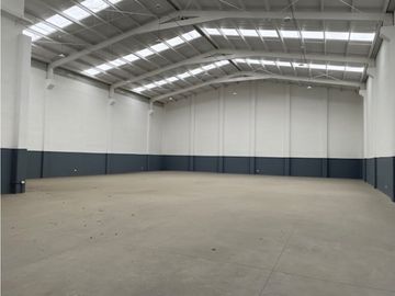 BODEGA 17-18 EN VENTA PARA ESTRENAR  PARQUE INDUSTRIAL SANTA CATARINA