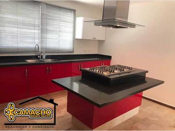 Casa en Venta en Lomas de Angelópolis, San Andrés Cholula, Puebla