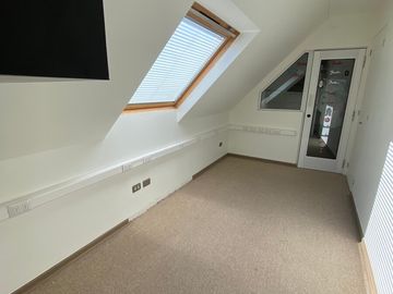 CÓMODA CASA SE VENDE