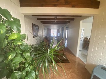 Cómoda e impecable casa a la venta