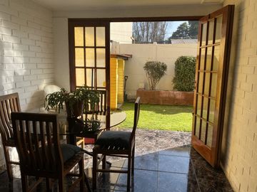 Cómoda e impecable casa a la venta
