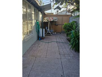Gestimob vende amplia casa de un piso en pasaje Aulén , Villa Robert Kennedy, Estación Central